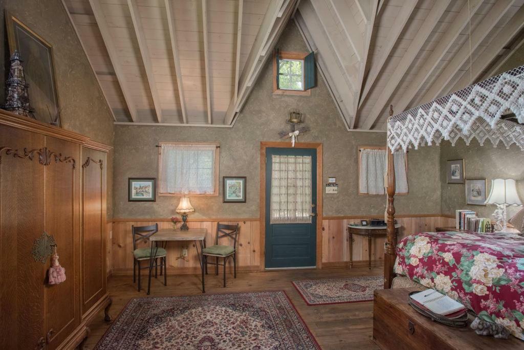 7F Lodge And Events Κόλετζ Στέισον Εξωτερικό φωτογραφία
