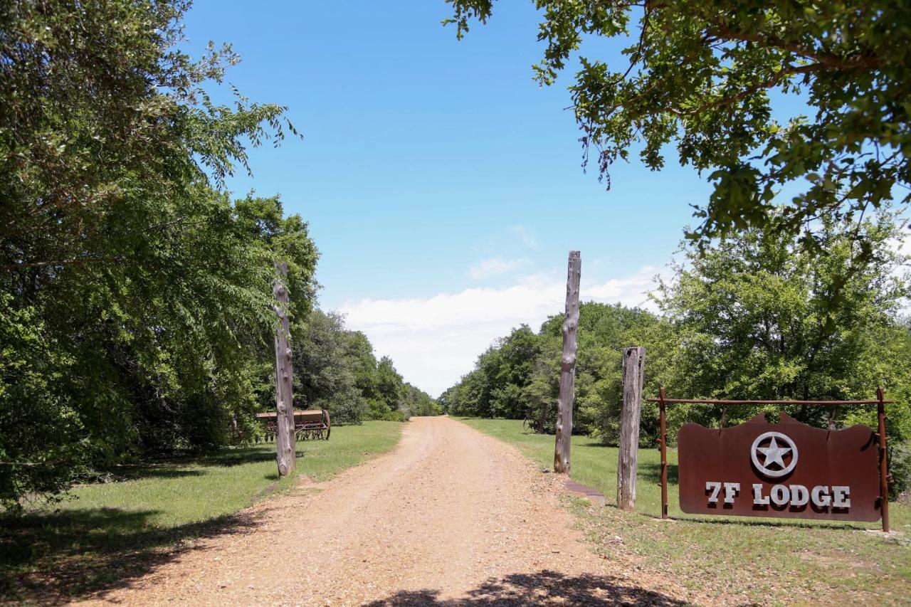 7F Lodge And Events Κόλετζ Στέισον Εξωτερικό φωτογραφία